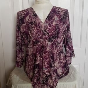 ⚘2 for $20⚘Avenue purple flower blouse